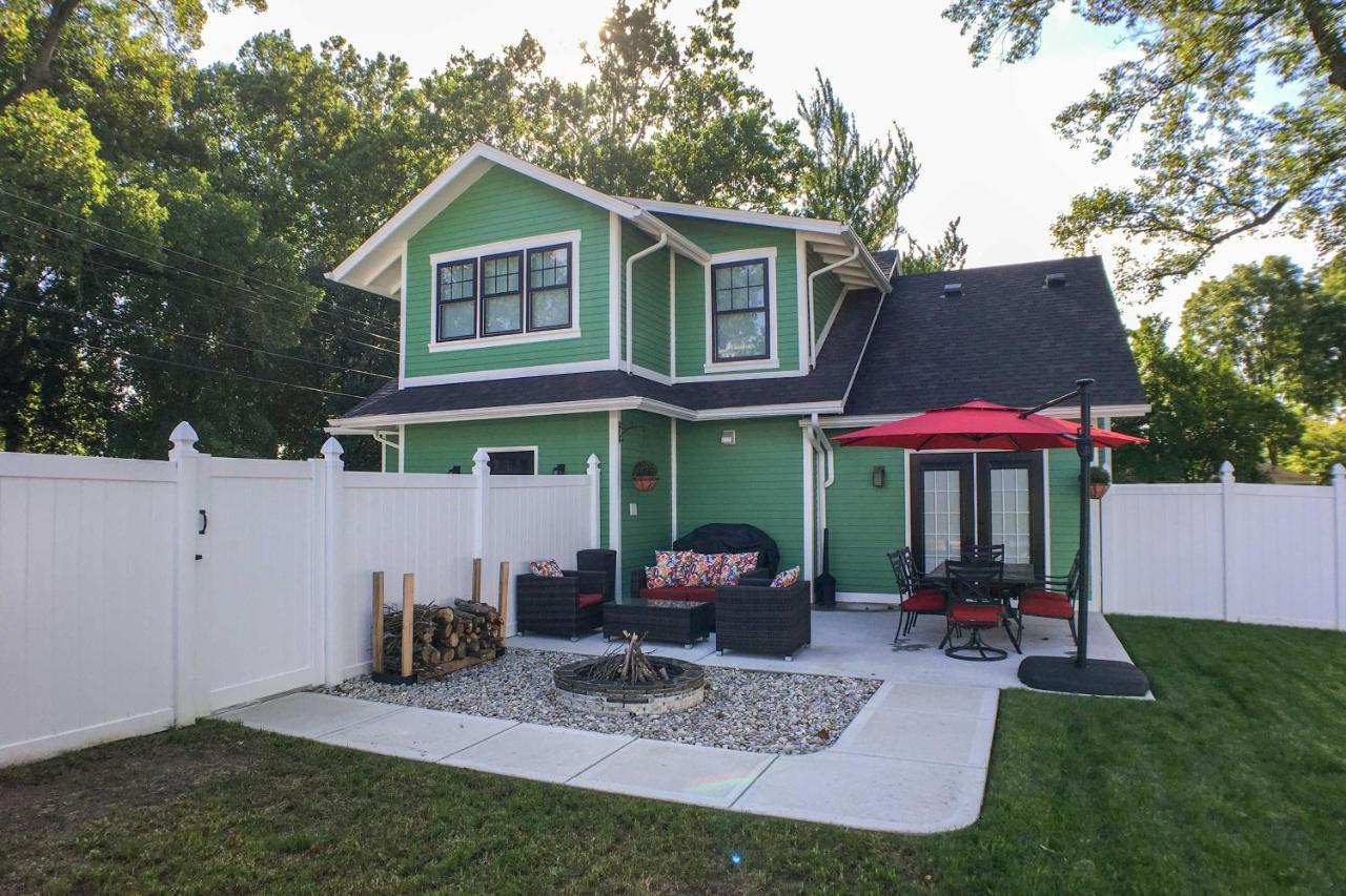 فيلا Renovated Craftsman House With Patio And Fire Pit! Vevay المظهر الخارجي الصورة